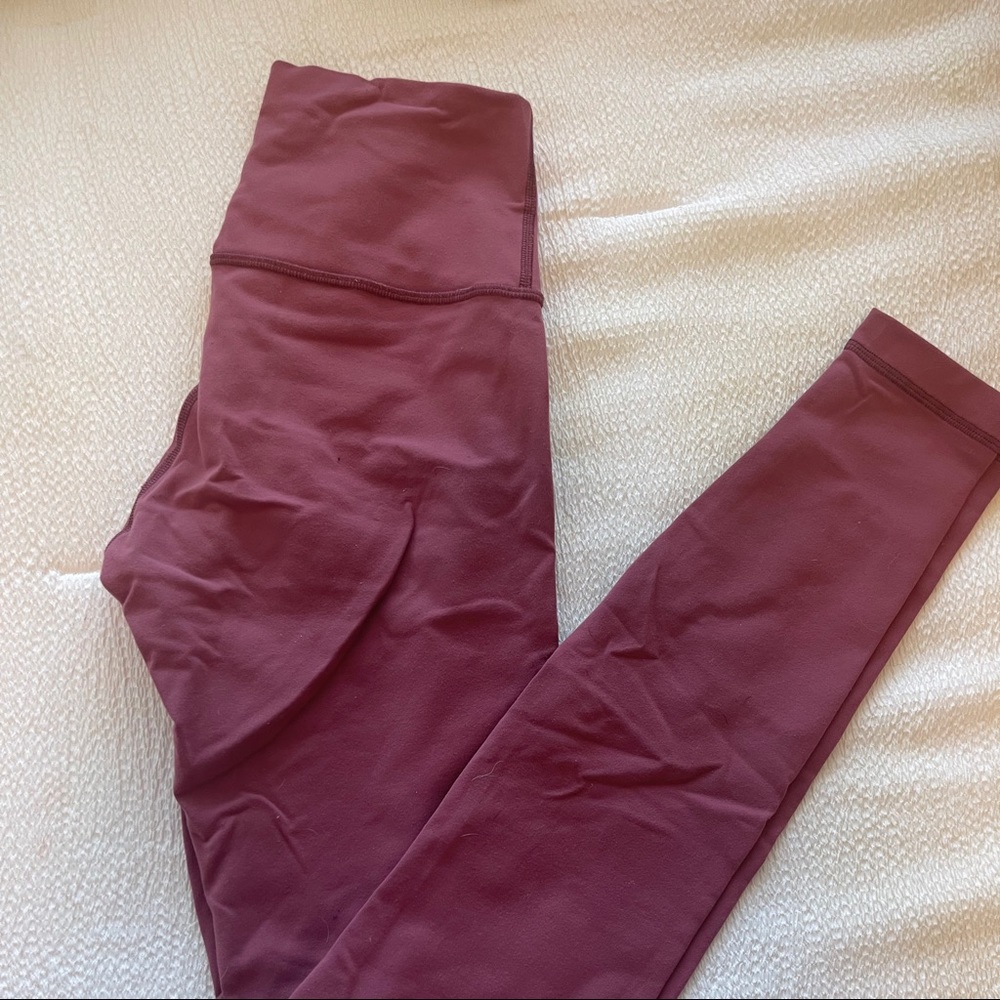 Great condition Lululemon cranberry leggings